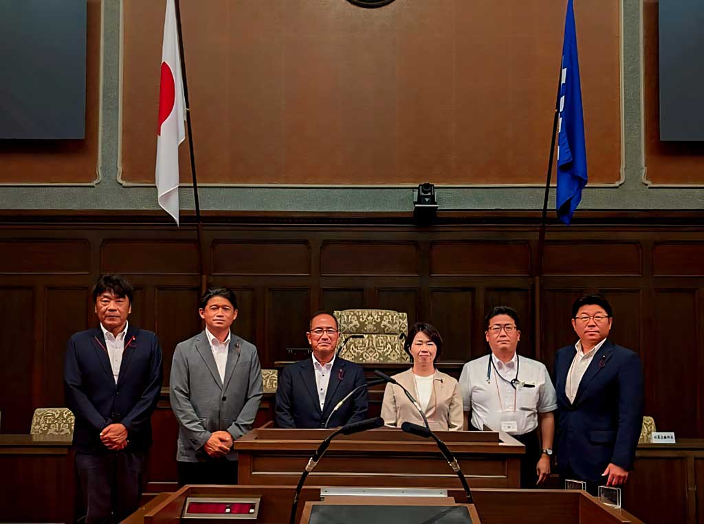 大阪府議会への視察