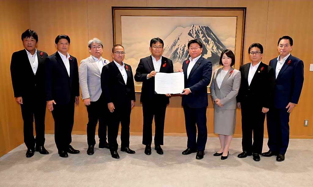 令和8年度 予算編成に関する重点要望を提出