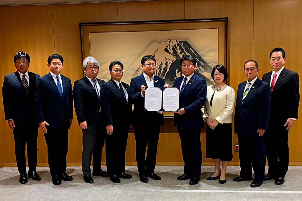 市長へ要望書を提出