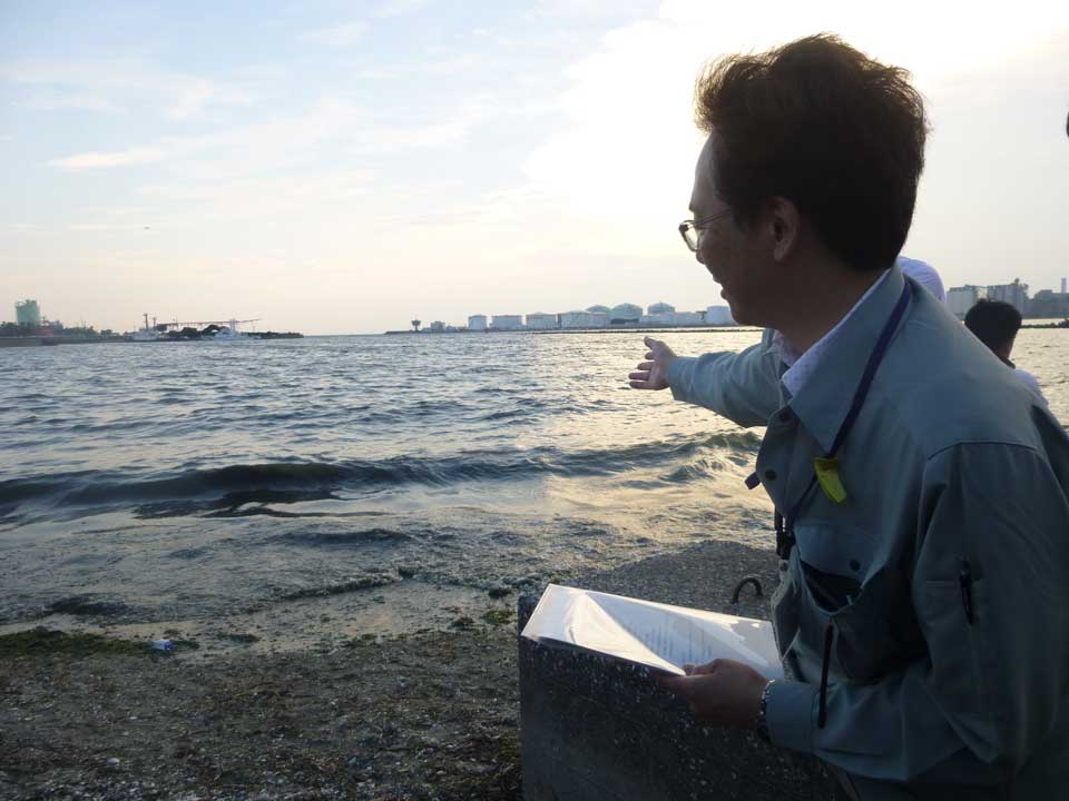 市内東京湾岸での悪臭の発生について